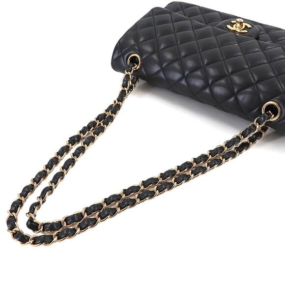 CHANEL Matelasse 25 Chain Shoulder Handbag in Black Lambskin with Gold Hardwa... - Picture 6 of 10